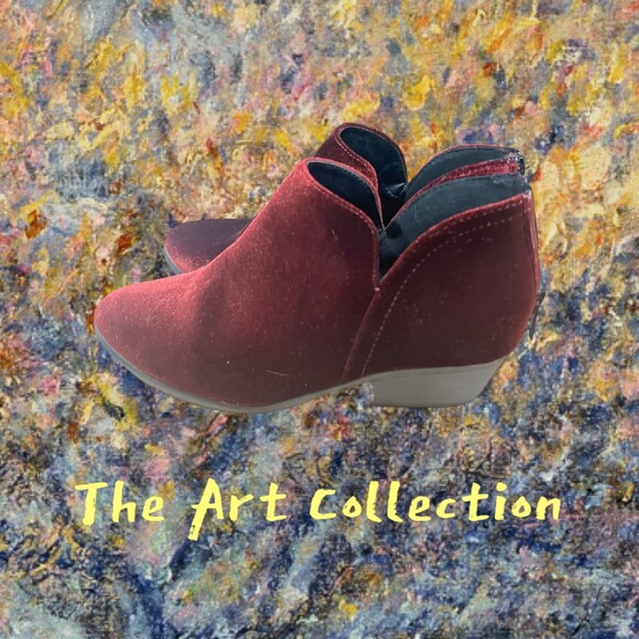Soda Burgundy/Wine Color, Size 8 Ankle Boots - Picture 6 of 6